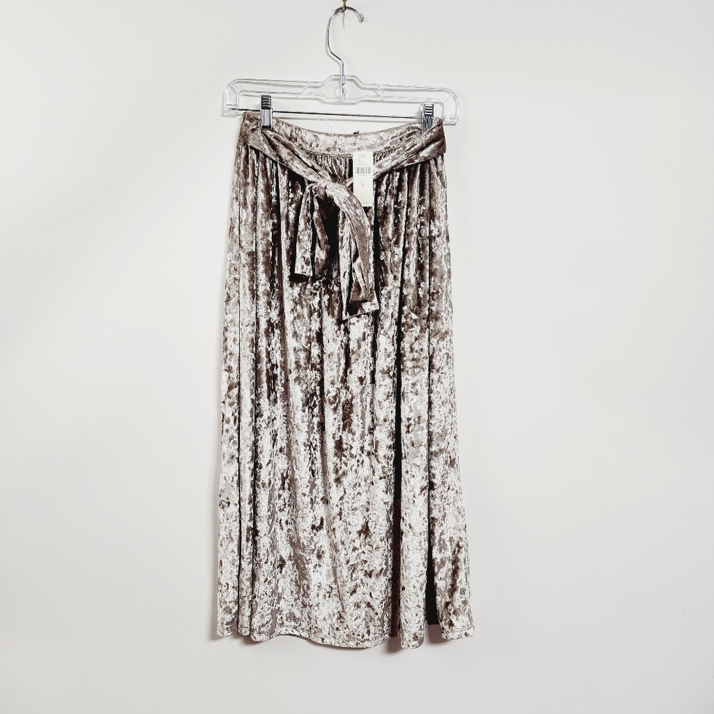 Anthropologie size 4 velvet skirt nwt